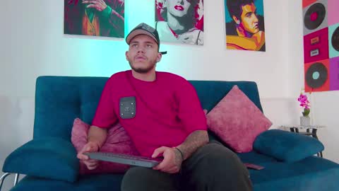 Tiger online show from February 15, 9:28 pm