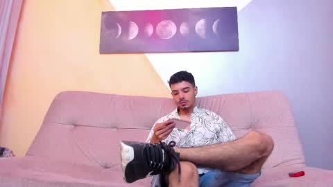 Snapshot of timothe_evans chatting on October 7, 9:08 pm Evans  online show from October 7, 9:08 pm
