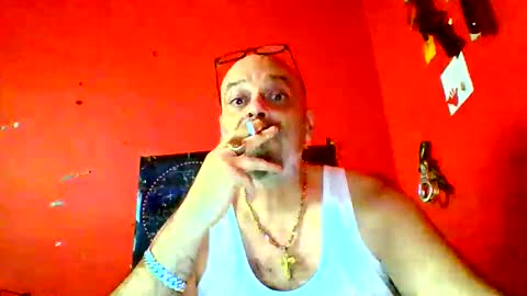 Snapshot of timothy33asd chatting on October 5, 11:36 am timothy33asd online show from October 5, 11:36 am