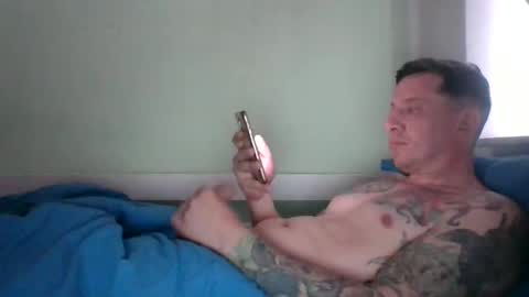 tinizzle86 online show from April 20, 1:13 pm