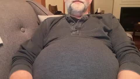 Snapshot of tjbear101 chatting on February 14, 1:34 am tjbear101 online show from February 14, 1:34 am