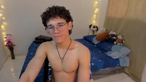 Tom Blue online show from November 21, 3:22 pm