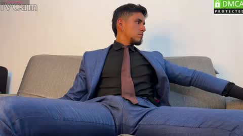 TOM online show from May 27, 2:25 pm
