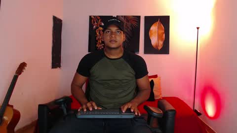 TOM online show from March 7, 12:23 pm