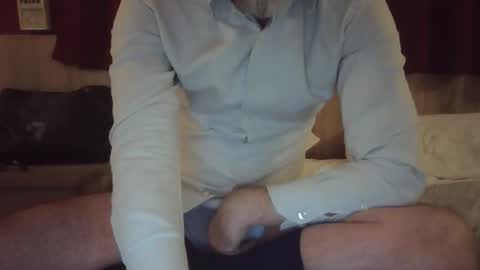 Tom online show from November 8, 6:11 pm