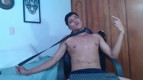 tomas_guebara online show from October 18, 6:57 pm