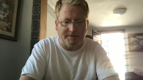 Hola online show from December 17, 7:26 pm