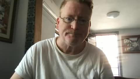 Hola online show from January 8, 5:05 pm