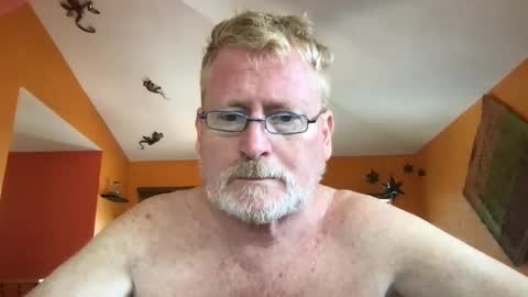 Hola online show from September 25, 6:40 pm