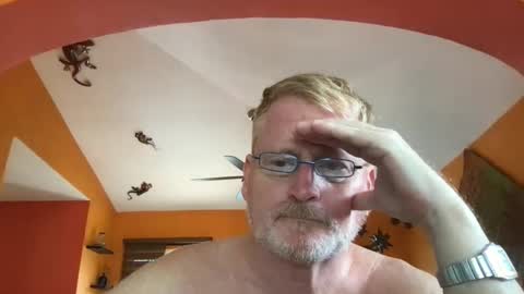 Hola online show from September 19, 6:52 pm