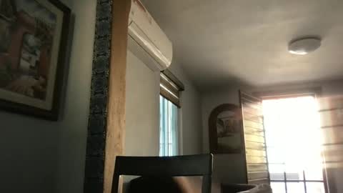 Hola online show from December 31, 5:07 pm