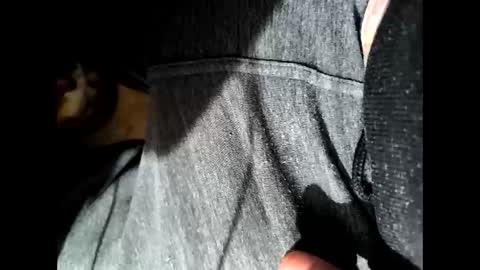 tomasturbador121 online show from May 14, 5:22 pm