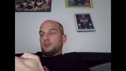 Snapshot of tome55555 chatting on December 22, 12:39 am tome55555 online show from December 22, 12:39 am