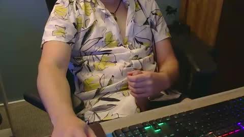 tomin3m online show from May 24, 11:00 pm