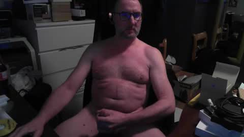 Snapshot of tommy_en chatting on December 9, 9:39 am tommy_en online show from December 9, 9:39 am