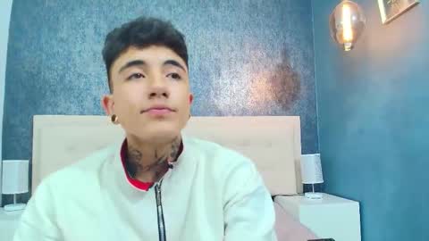 tommy_will online show from November 25, 4:03 am