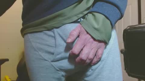 Snapshot of tonytonytony3001 chatting on March 8, 11:18 pm tonytonytony3001 online show from March 8, 11:18 pm