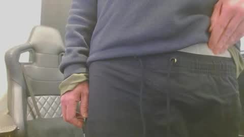 Snapshot of tonytonytony3001 chatting on March 9, 6:54 pm tonytonytony3001 online show from March 9, 6:54 pm