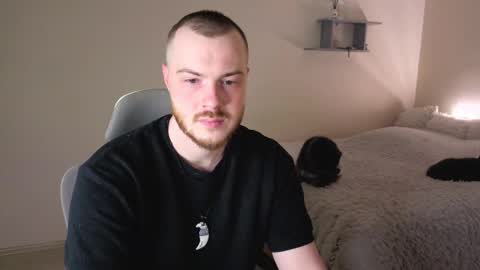 toohornyserj online show from March 12, 8:27 pm