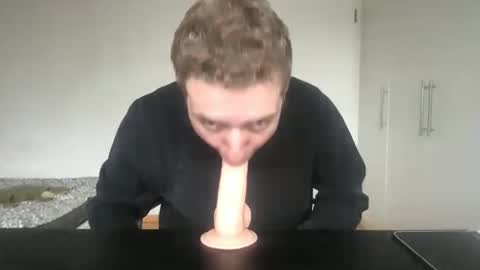 Max online show from February 28, 12:26 pm