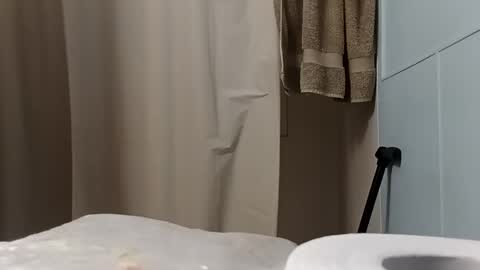 totallyawesome_65 online show from September 22, 8:47 am