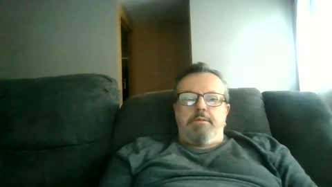 Snapshot of touchit9923 chatting on December 8, 2:09 pm jim online show from December 8, 2:09 pm