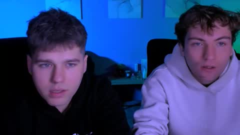 Travis online show from February 18, 9:40 am