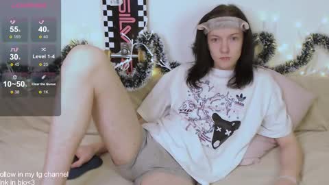 Max  online show from February 15, 6:49 pm