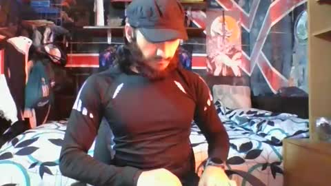 Andrew online show from December 3, 7:09 pm