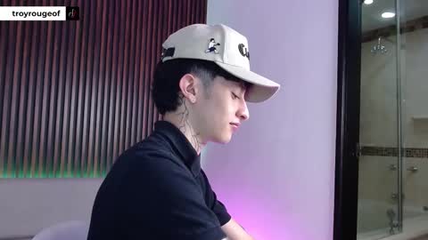 Troy online show from September 25, 7:35 pm