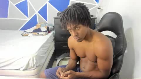 troy_stonee online show from February 25, 2:40 pm