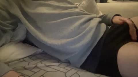 ttutzi390 online show from February 1, 5:22 pm