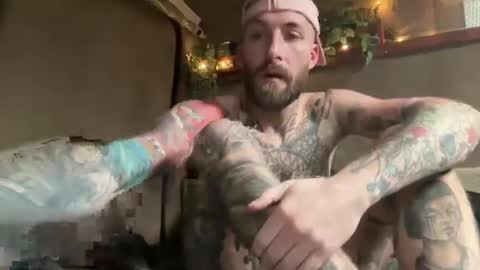 Tuhands online show from March 11, 5:24 pm