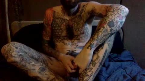 Tuhands online show from January 7, 3:00 pm