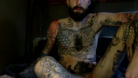 Tuhands online show from December 18, 3:11 pm