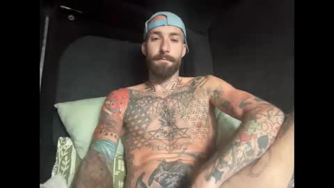 Tuhands online show from October 4, 12:10 pm