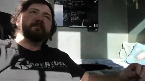 Snapshot of turtle_time chatting on December 17, 7:59 pm turtle_time online show from December 17, 7:59 pm