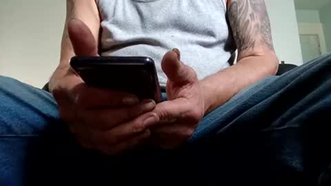 Snapshot of twe4kseeker chatting on September 22, 12:26 pm twe4kseeker online show from September 22, 12:26 pm