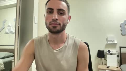 Snapshot of twikboy chatting on February 25, 8:14 am Twinkboy online show from February 25, 8:14 am