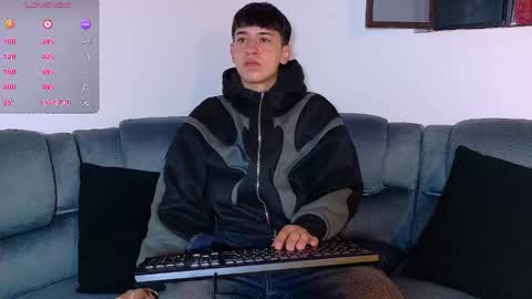 Mr Daren online show from December 1, 7:06 pm