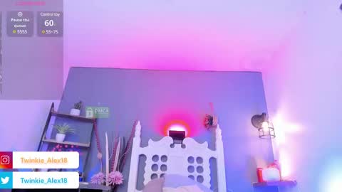 T W I N  K I E     A L E X online show from March 8, 9:29 pm