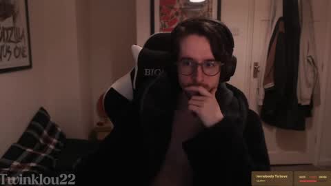 Lou online show from April 14, 8:52 pm