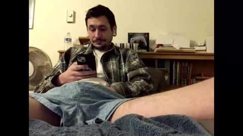 TwinkyMcgee online show from November 14, 6:37 am