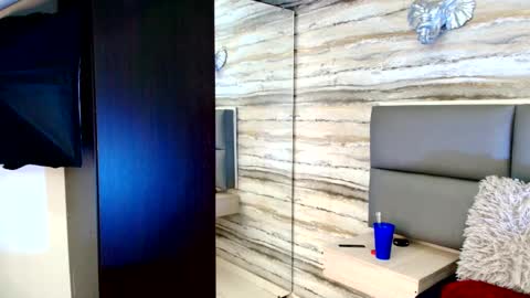    online show from November 16, 4:03 am