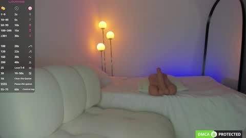 twintease online show from March 10, 3:40 pm