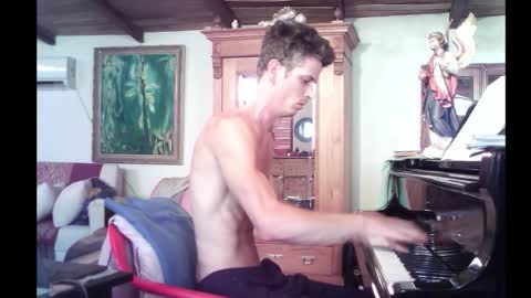 TobeBritta online show from November 11, 2:33 pm