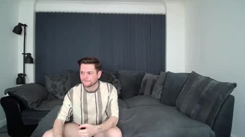 Snapshot of twotwinkhusbands chatting on October 8, 10:14 pm RyanRowan online show from October 8, 10:14 pm