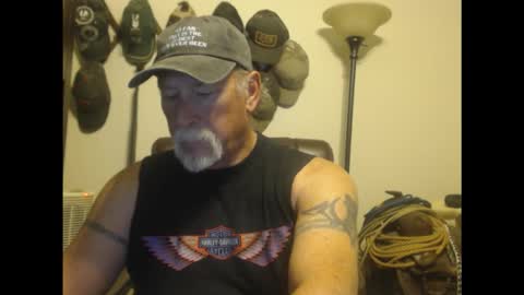 txlobo60 online show from March 19, 12:14 am