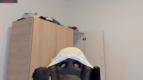     online show from January 5, 9:25 pm