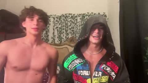 tyy0ung online show from May 19, 11:33 pm